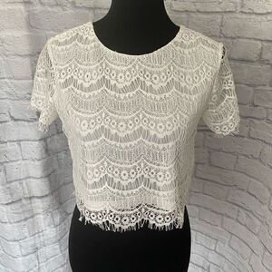 HYFVE women S lace crop top w/front lining & back straps cream color
